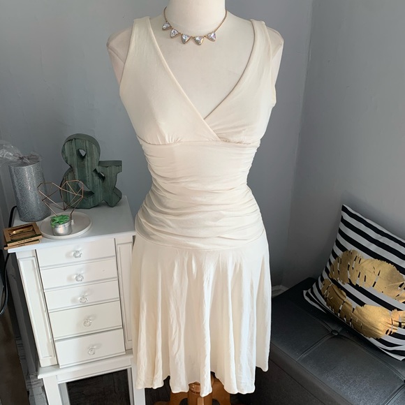 BCBGMaxAzria Dresses & Skirts - BCBGMAXAZRIA// dress size small